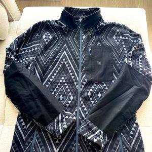 ROARK - LANDFALL MANAWA TAPU FLEECE - BLACK PRINT size L very nice 👍🏼